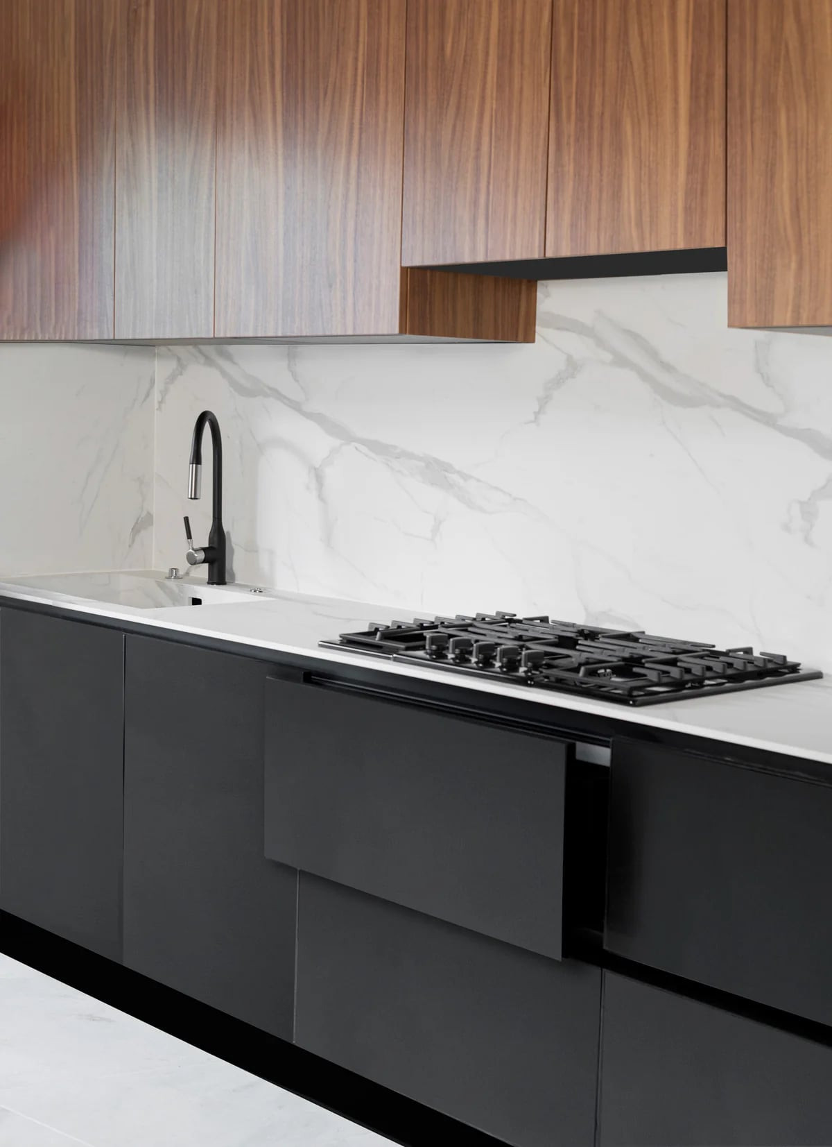 Marble-look Solidtop island with herbs on a walnut board and a black pot